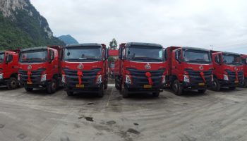 專業服務，成就大客戶，玉柴機電交付10臺乘龍自卸車