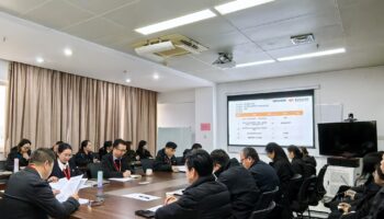 述實(shí)績(jī)、評(píng)實(shí)效、促實(shí)干——玉柴物流集團(tuán)召開2024年度黨支部書記抓基層黨建工作述職評(píng)議會(huì)