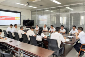 玉柴物流集團(tuán)黨委召開(kāi)“黨旗引領(lǐng)，使命擔(dān)當(dāng)”基層黨支部新老書記交接座談會(huì)